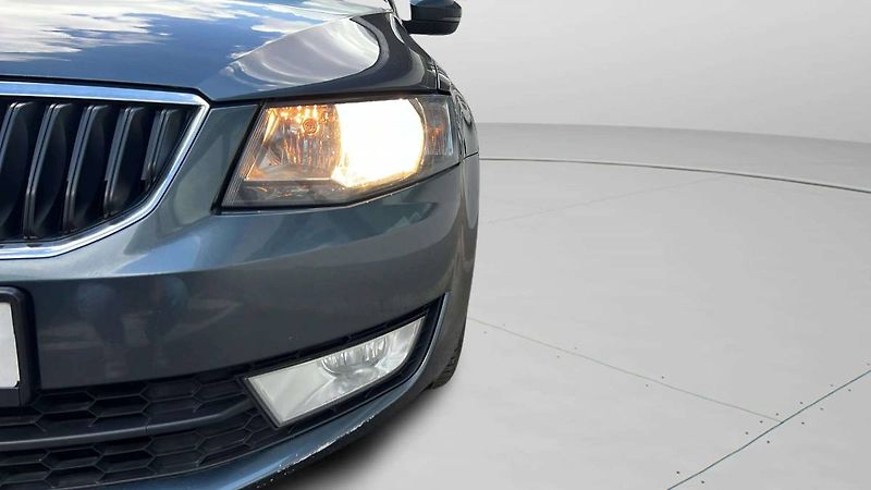Škoda Octavia Combi Style 1,6 TDI/81 kW/3763 - fotka 40 z 42