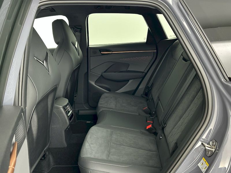 Cupra Terramar (2026) VZ 2.0 TSI 195kW 4x4 DSG - fotka 8 z 38