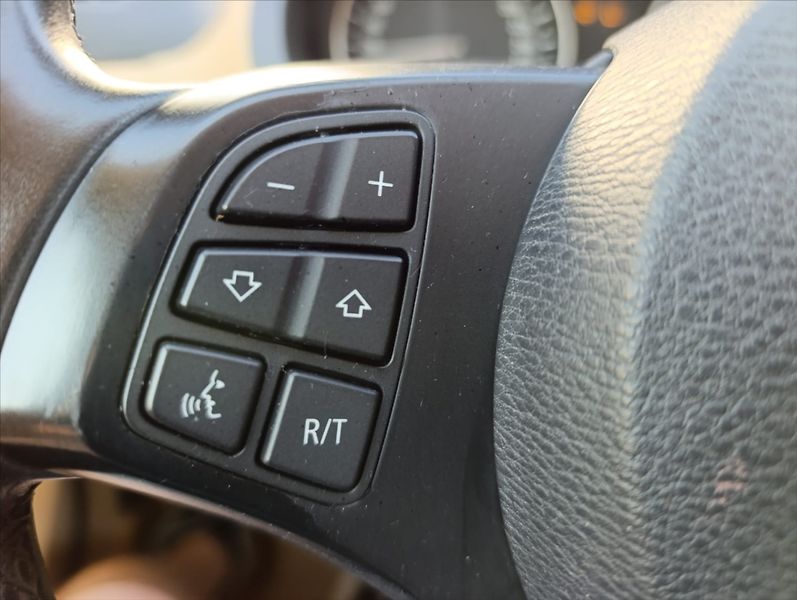 BMW X3 3,0 d aut 4x4 Kůže 1majitel ČR - fotka 29 z 36