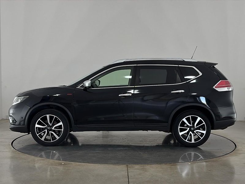 Nissan X-Trail Tekna - fotka 3 z 31