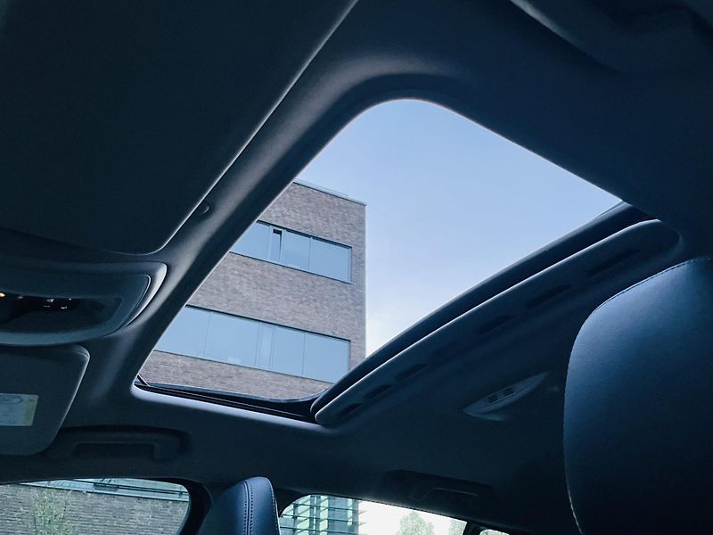 Volvo V60 2.4D4 5V AUTOMAT KAMERA TAŽNÉ - fotka 44 z 46