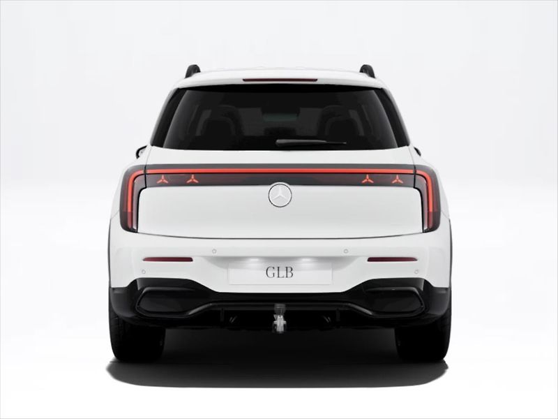 Mercedes-Benz GLB (2026) 1.5 220 4MATIC - fotka 5 z 9