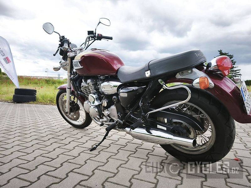 Triumph Thunderbird Sport (1995) - fotka 4 z 10