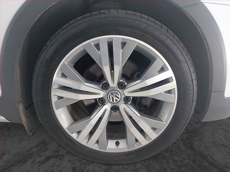 Volkswagen Passat (2020) Alltrack 2.0 TDI, 4X4 - fotka 15 z 23