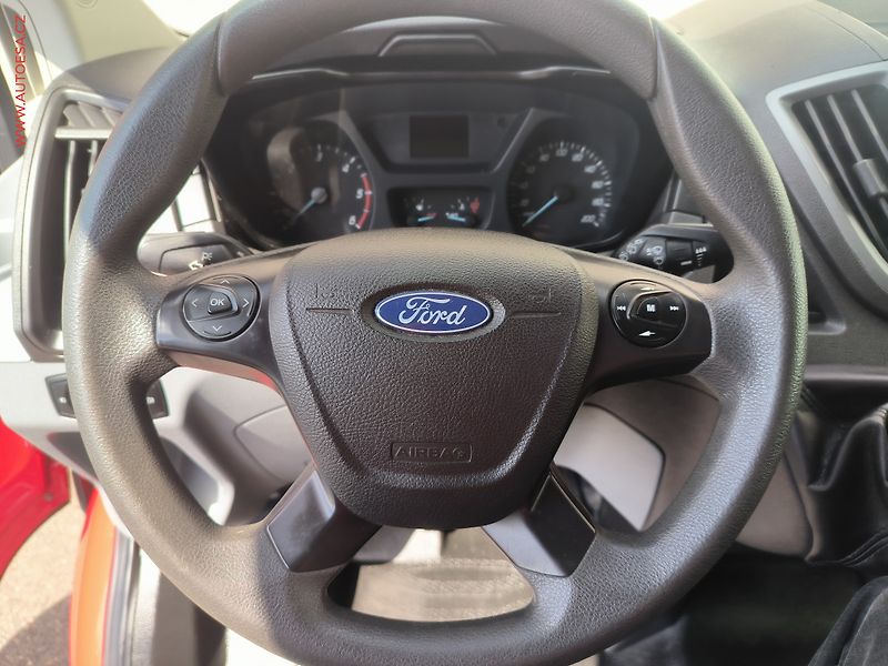 Ford Transit (2016) 2.2TDCi L2H2 9míst, AC - fotka 16 z 19