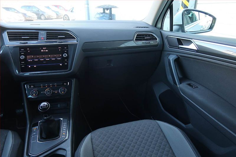 Volkswagen Tiguan (2018) Comfortline 1.4 TSI, ČR,1.maj - fotka 8 z 19