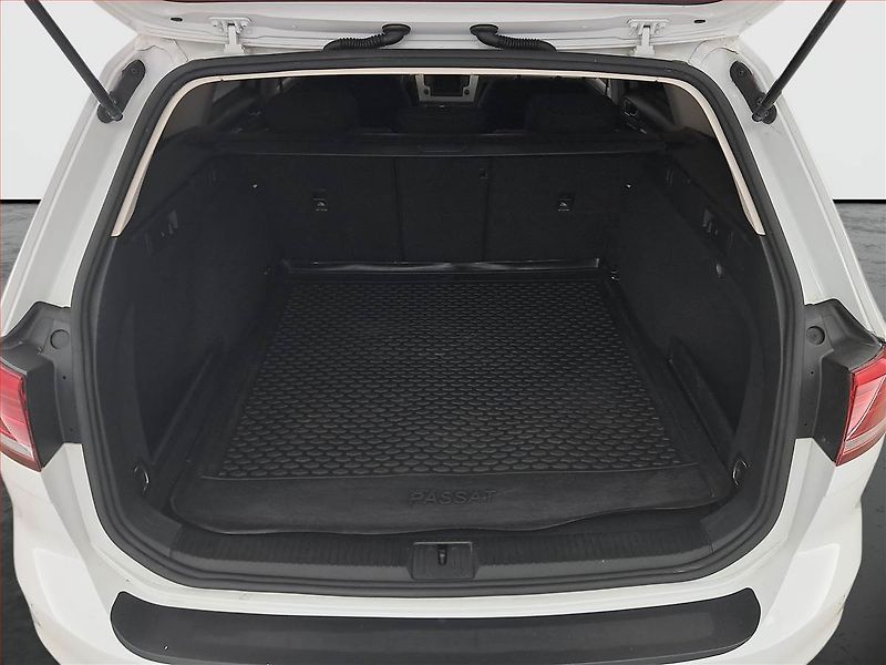Volkswagen Passat (2016) 2.0 TDI 4Motion, 4X4 - fotka 12 z 19