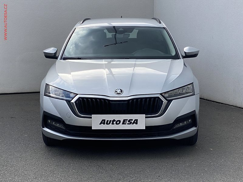 Škoda Octavia (2022) 2.0 TDi 4x4, ČR, Ambition - fotka 2 z 19