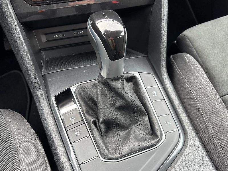 Volkswagen Tiguan Life DSG - fotka 20 z 28