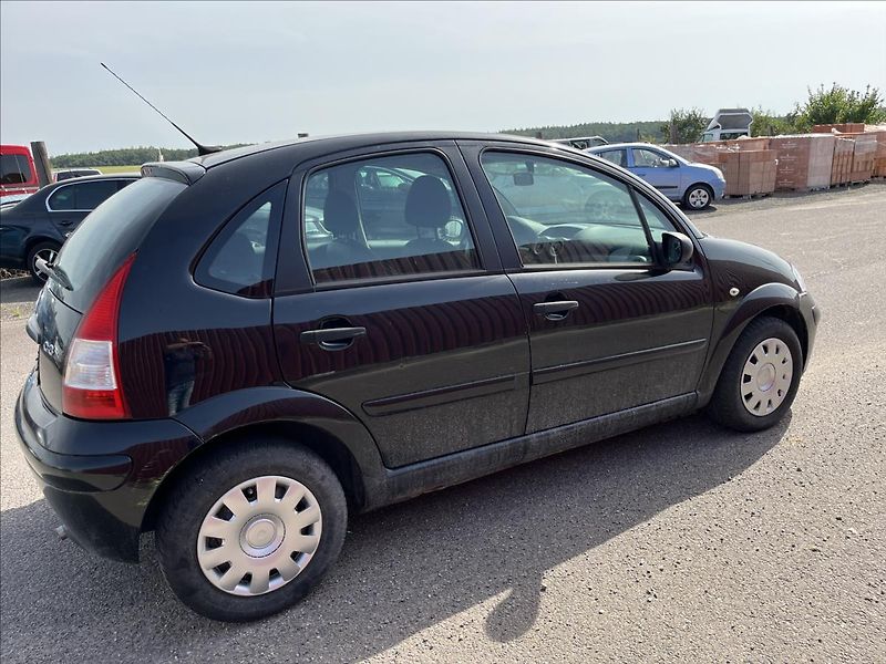 Citroën C3 1,1 i KLIMA STK 5/2028 - fotka 5 z 25