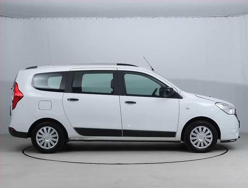 Dacia Lodgy (2022) Comfort 1.5 Blue dCi - fotka 6 z 15