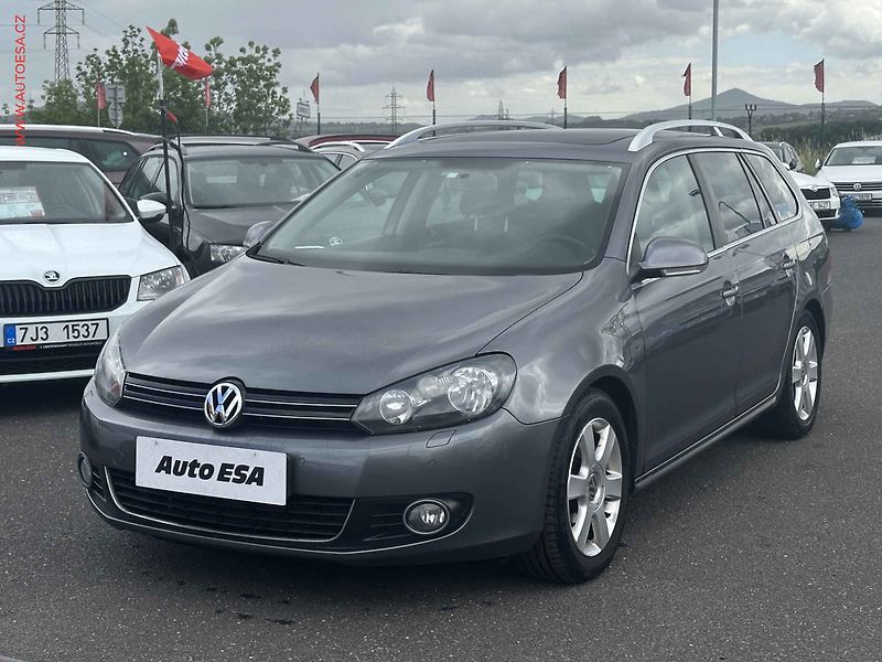 Volkswagen Golf (2010) 1.6 TDi, DSG - fotka 3 z 15