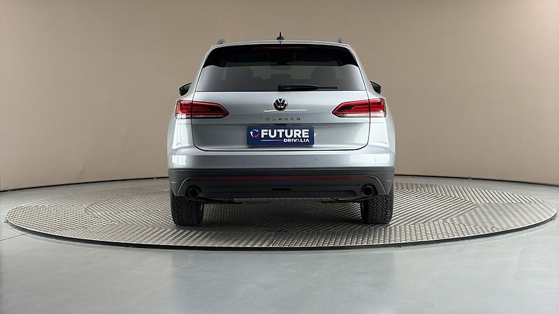 Volkswagen Touareg 3.0 TDI Tiptronic - fotka 5 z 30