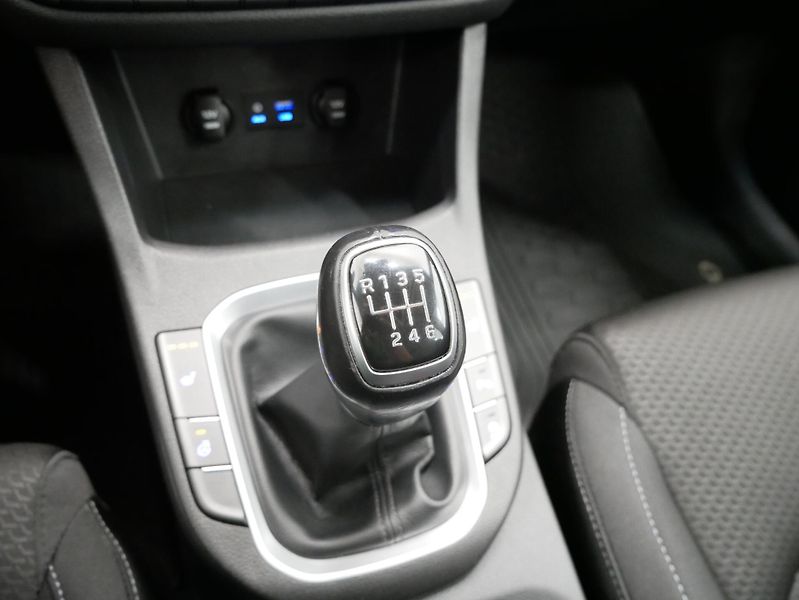 Hyundai i30 - fotka 21 z 23