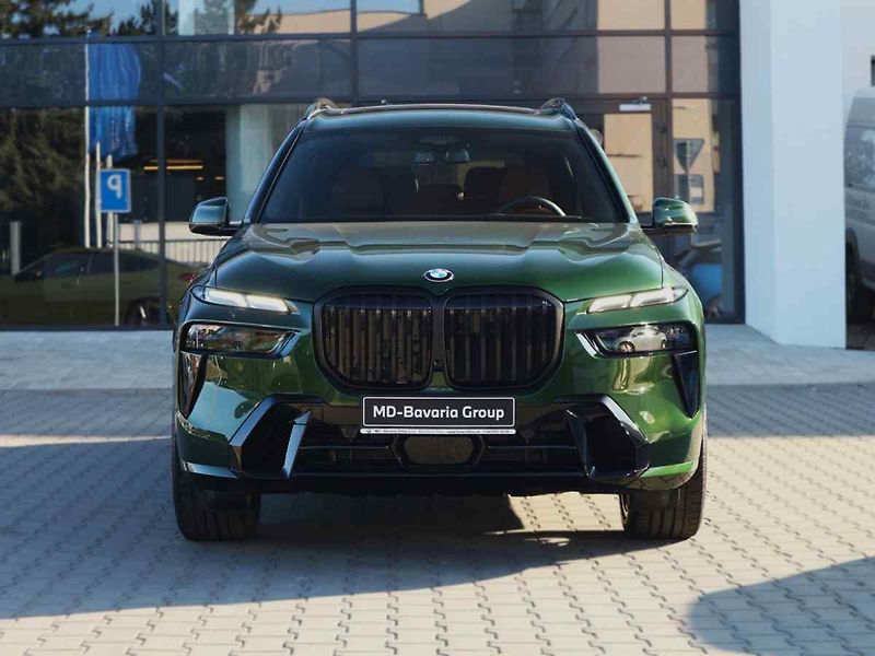 BMW X7 - fotka 2 z 10