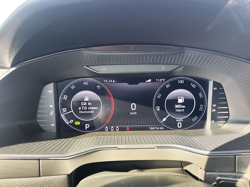 Škoda Superb 2.0 TDI/140kW Style DSG ČR - fotka 15 z 32