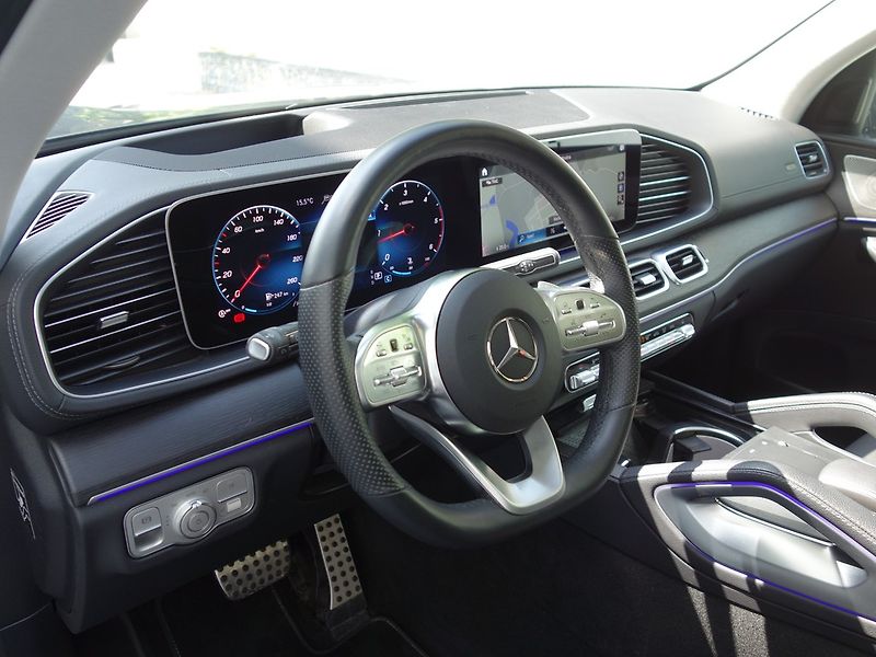 Mercedes-Benz GLS (2023) 400D*PRÉM-PLUS*AMG*PAN*HEAD*CZ - fotka 12 z 50