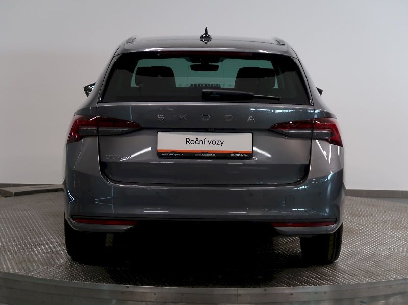 Škoda Octavia (2026) TOP SELECTION 2.0TDI 110KW DSG - fotka 9 z 44