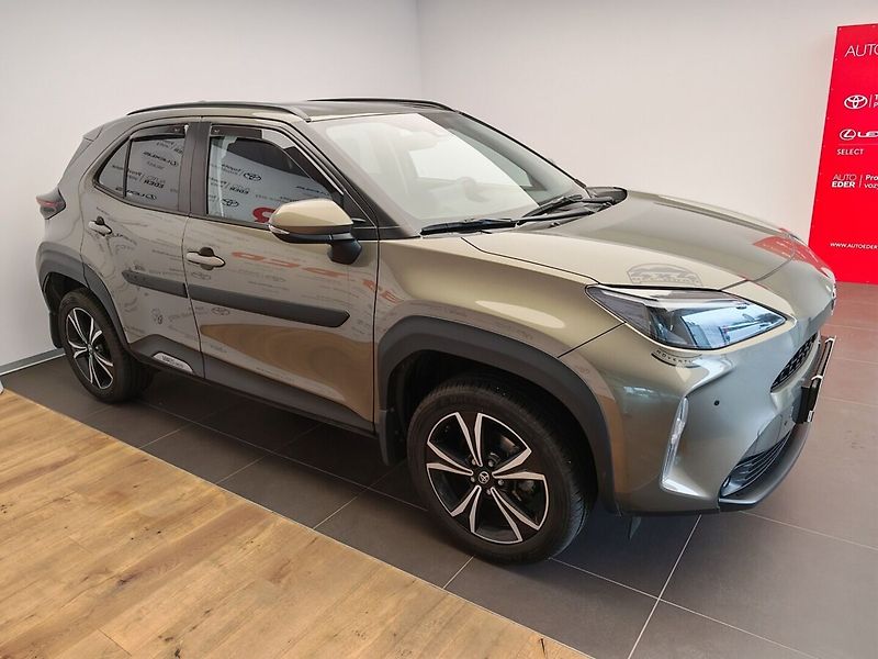 Toyota Yaris Cross 1.5 Hybrid eCVT AWD Comfort - fotka 3 z 31