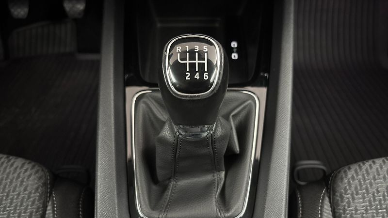 Škoda Octavia 2.0 TDI Style - fotka 22 z 25