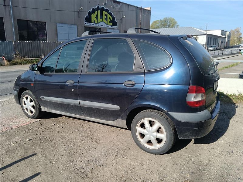 Renault Scénic 1,6 i  Megane - fotka 7 z 19