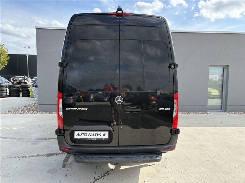 Mercedes-Benz Sprinter 2,0 - fotka 6 z 22