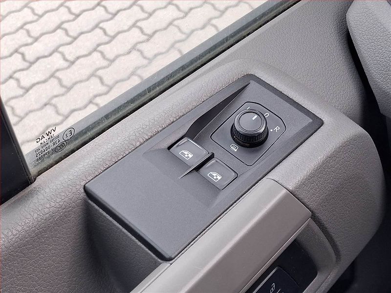 Volkswagen Crafter (2019) 2.0 TDI, Maxi, 14m3, 1.0t, ČR - fotka 11 z 15