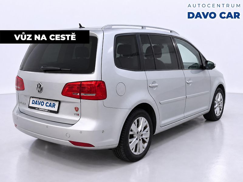 Volkswagen Touran 1.4 TSI 103kW Life Serv.kniha - fotka 3 z 10