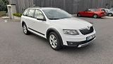 Škoda Octavia scout 4x4 DSG - náhled 2