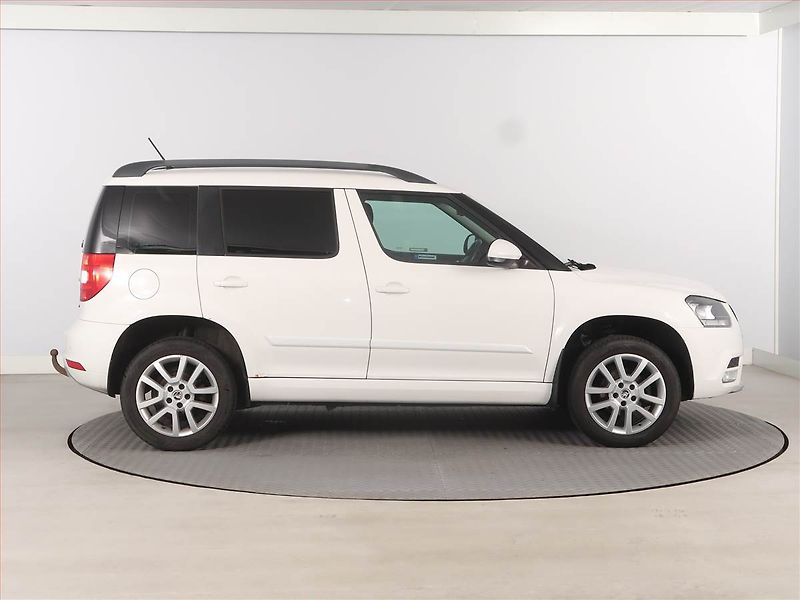 Škoda Yeti (2014) 2.0 TDI, Tempomat - fotka 6 z 15