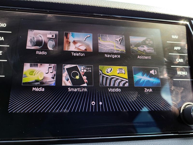 Škoda Karoq 1.5 TSI 110kW DSG SPORTLINE  - fotka 15 z 45