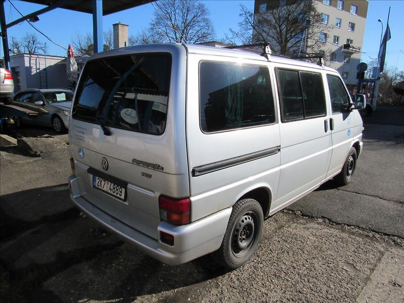 Volkswagen Caravelle 2,5 TDI 75kW - fotka 6 z 28