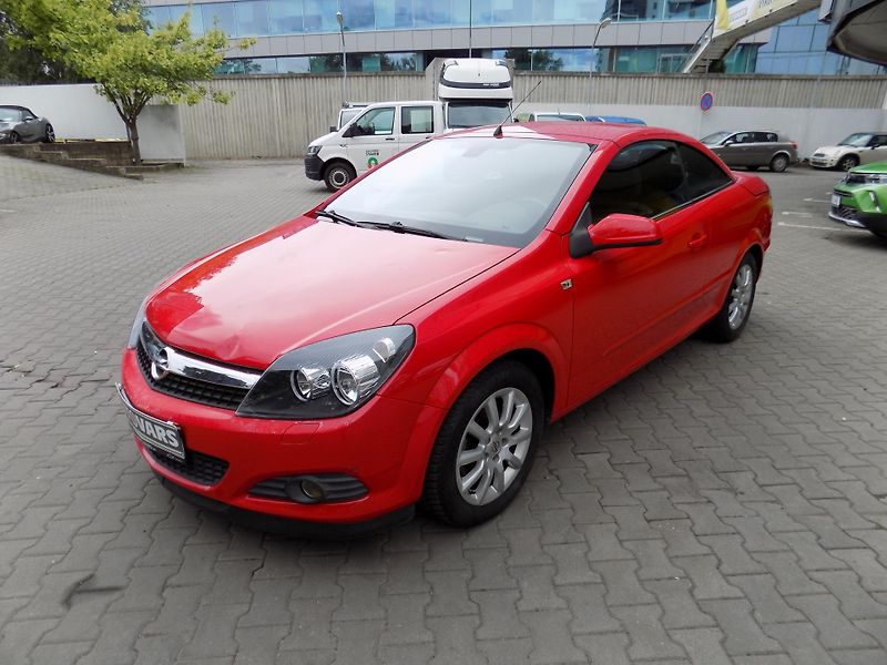 Opel Astra (2008) 1.8 16V - fotka 3 z 18