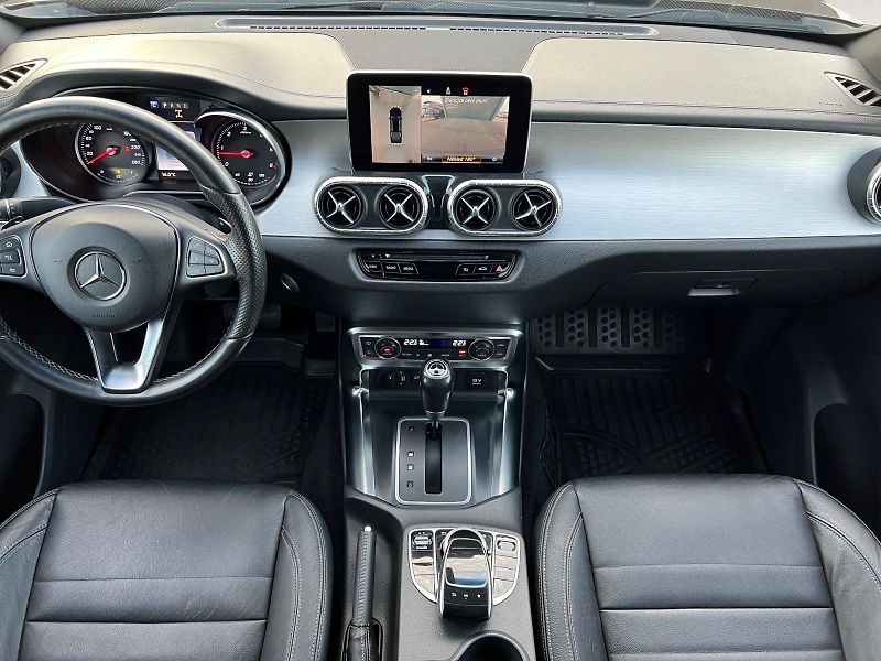 Mercedes-Benz Třídy X (2019) 350 d 4MATIC V6 190kW CZ - fotka 10 z 38
