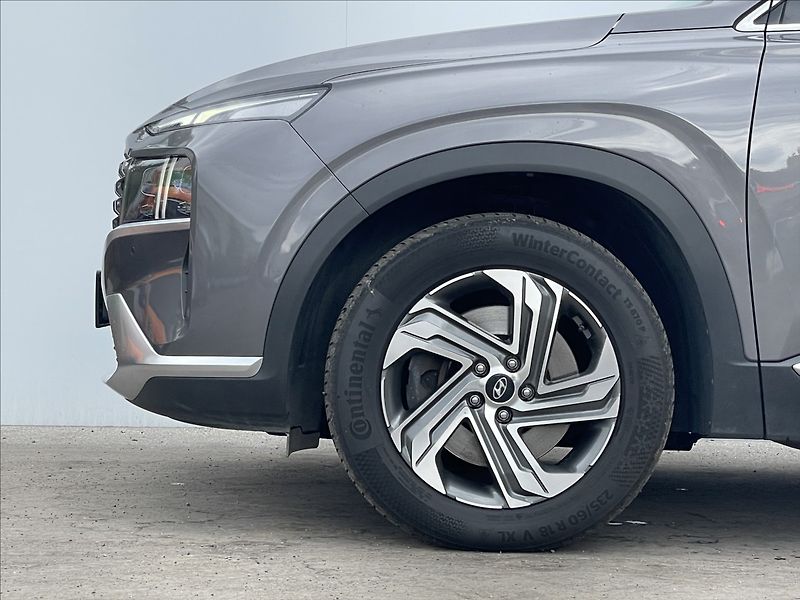 Hyundai Santa Fe 2,2 CRDi 4x4 DCT Style TZ+PANO - fotka 19 z 22