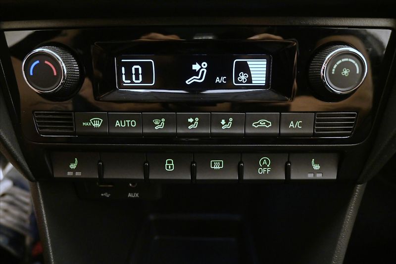 Škoda Rapid 1,6 TDI 85kW Style Záruka až 5 - fotka 20 z 29