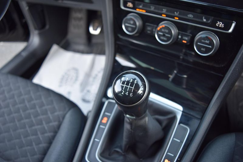 Volkswagen Golf Variant (2018) 1.4TSI 92kw COMFORTLIN PAN TAŽ - fotka 36 z 48