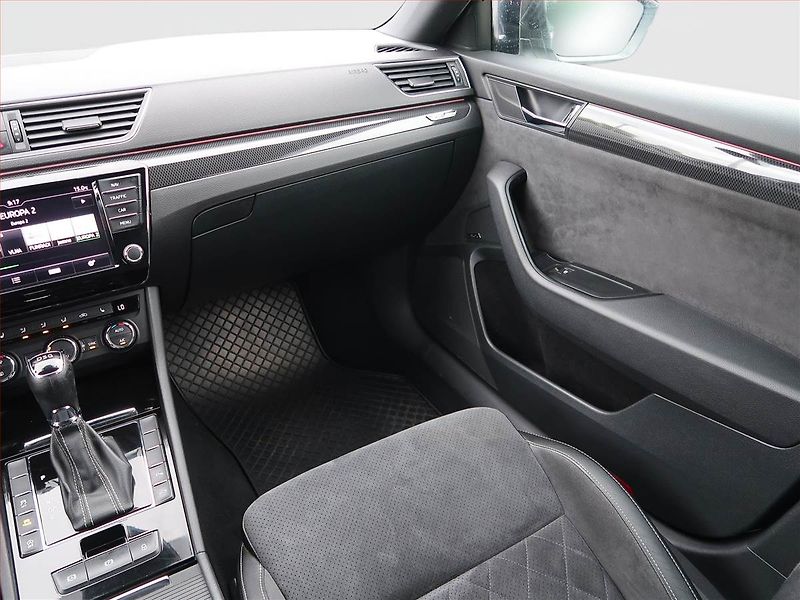 Škoda Superb (2016) Style 2.0 TDI, Automat, Kůže - fotka 8 z 19