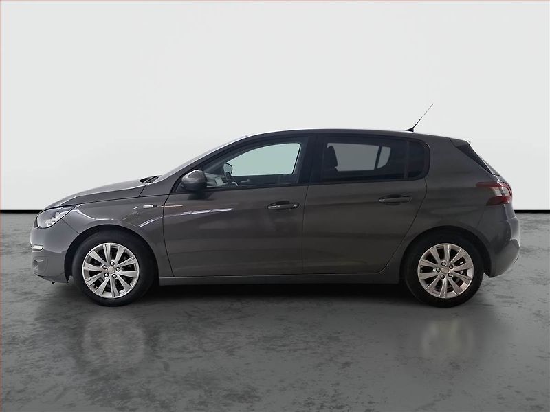 Peugeot 308 (2016) 1.2 e-THP, Navi, Tempomat - fotka 3 z 16