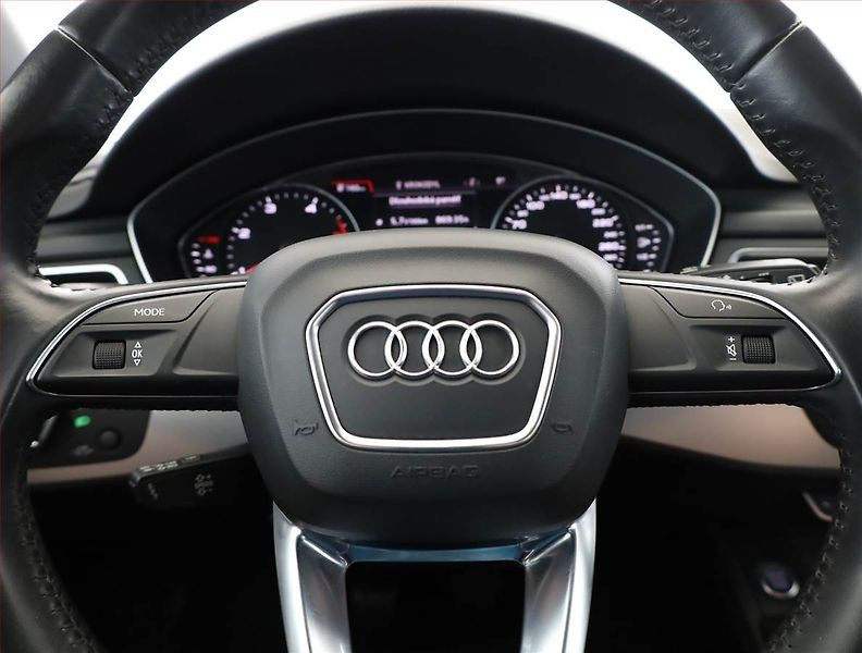 Audi A4 (2017) 2.0 TDI, Navi, Bi-Xenony - fotka 8 z 19