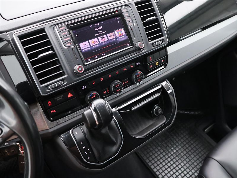 Volkswagen Multivan 2,0 TDI 150KW HL 4MOT DSG CZ - fotka 19 z 30