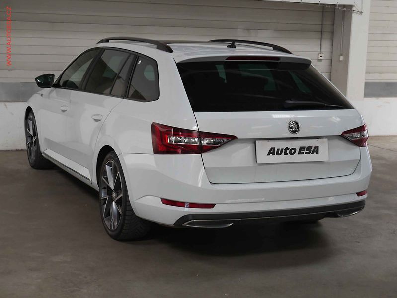 Škoda Superb (2017) 2.0TDi 4x4, Ambition, DSG - fotka 4 z 23