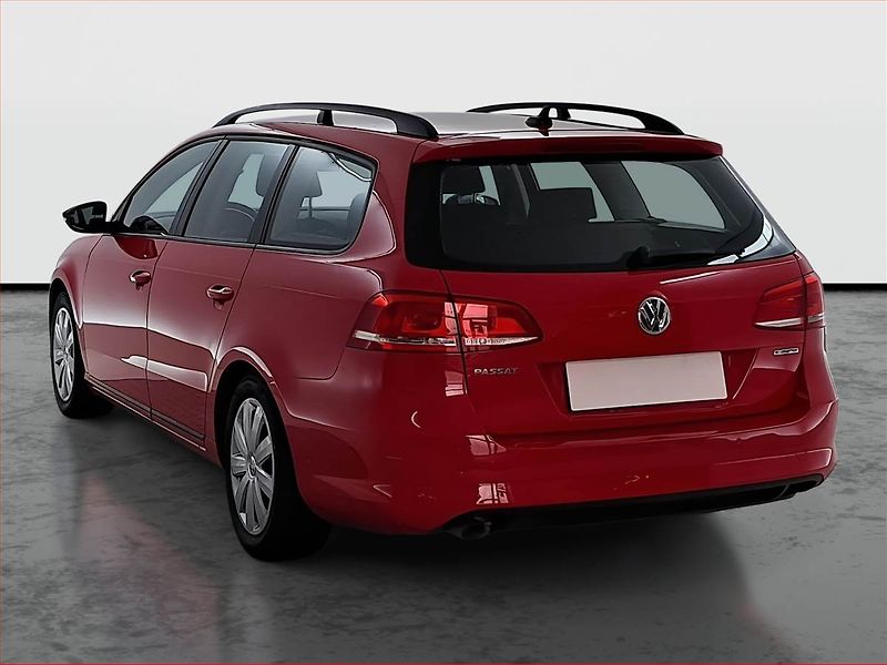 Volkswagen Passat (2014) 1.6 TDI, Navi, Tempomat - fotka 4 z 14