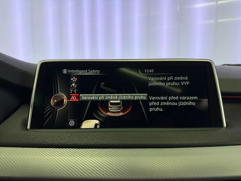 BMW X5 M50d xDrive M-PAKET, HUD, EL. - fotka 25 z 33
