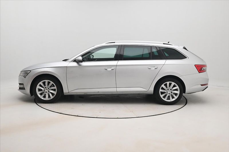 Škoda Superb 2,0 TDI 147 kW DSG 4x4 STYLE Z - fotka 8 z 32