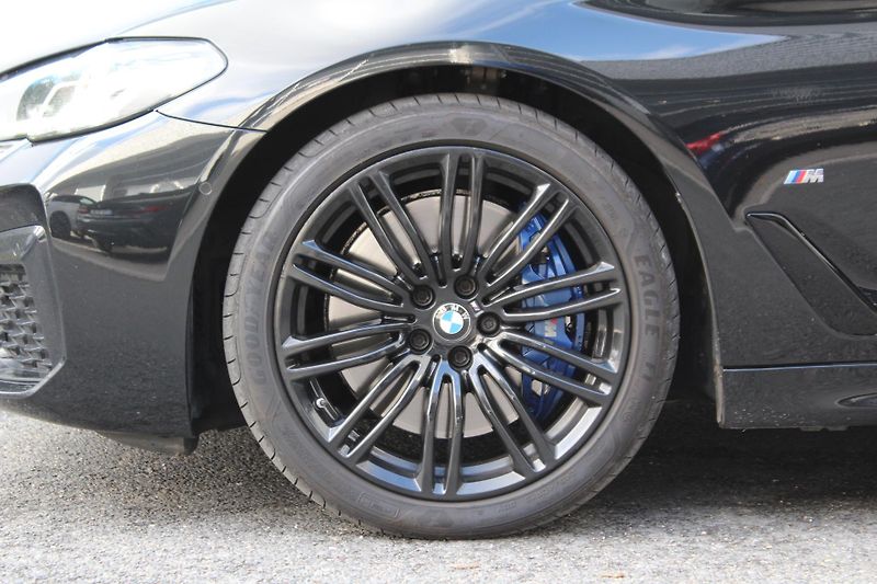 BMW Řada 5 540i xDrive - fotka 6 z 28