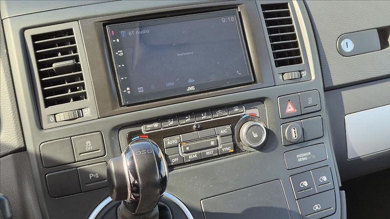 Volkswagen Multivan 2,0 TDi 132 Kw DSG HL 4x4 ČR - fotka 17 z 18