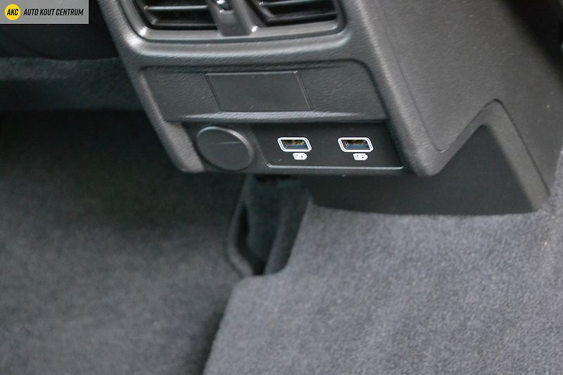 Renault Arkana Techno mild hybrid 140 EDC - fotka 16 z 44