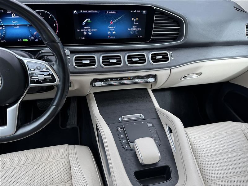 Mercedes-Benz GLE 2,0 300d 4MATIC 200KW ČR DPH - fotka 17 z 36