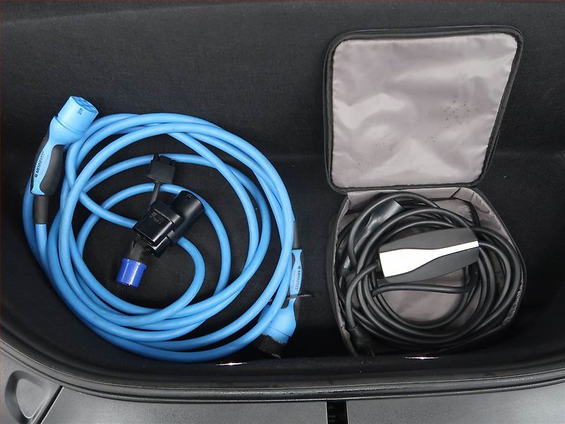 Tesla Model X (2016) 90D, SoH 84% - fotka 28 z 28